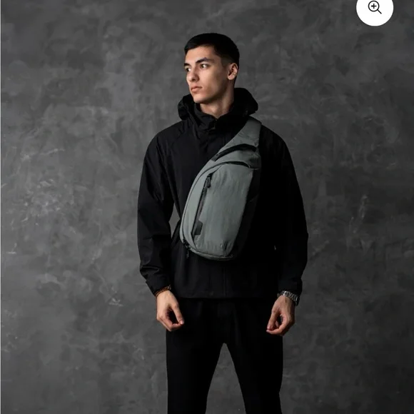 NWT Alpaka Gray Left Shoulder Metro Crossbody - Picture 6 of 12